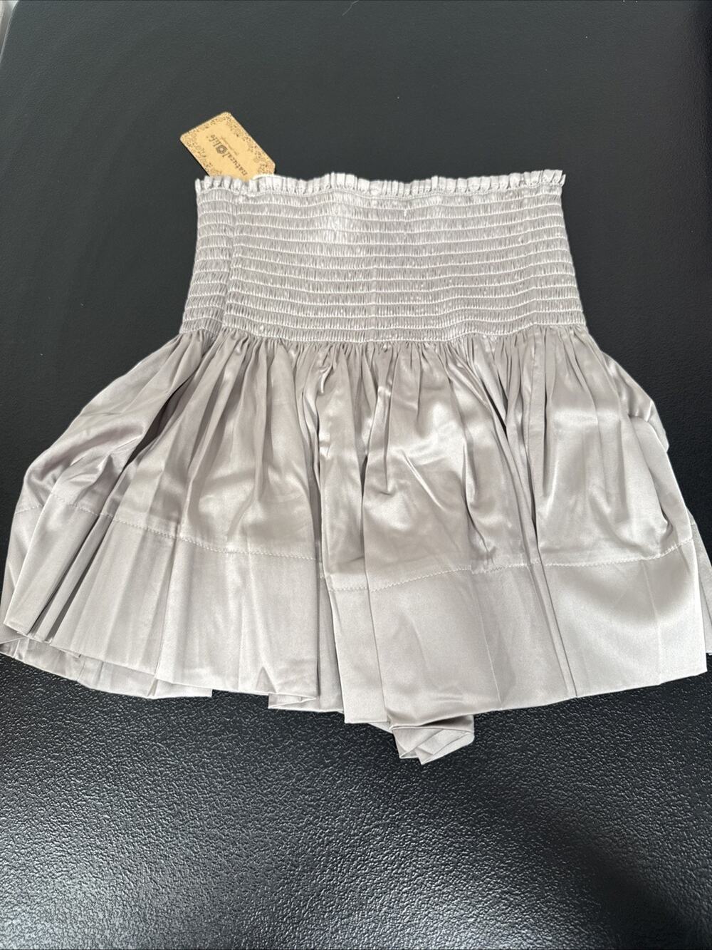Natural Life Smocked Daisy Skort Shorts Silver / Grey Women's Size XS